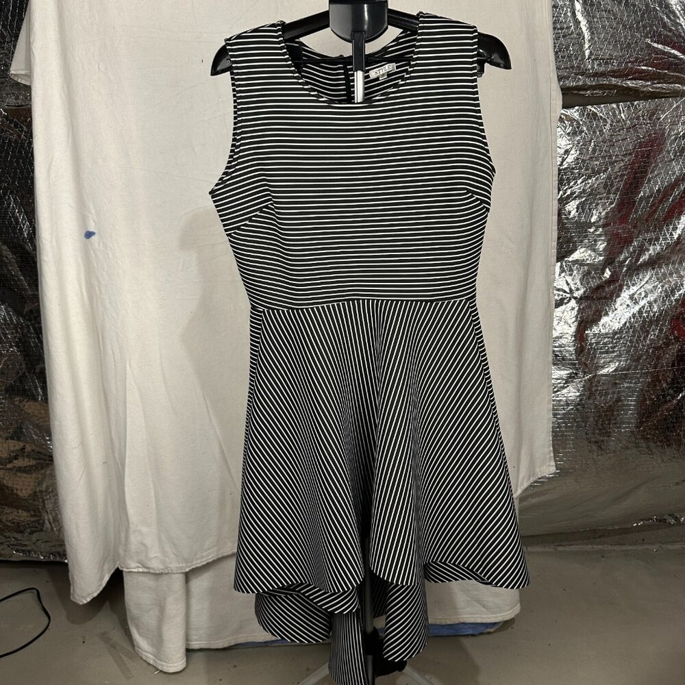 Style Women’s Grey Sleeveless Dress‎ Size L | High-Low Fit & Flare Elegant Dress